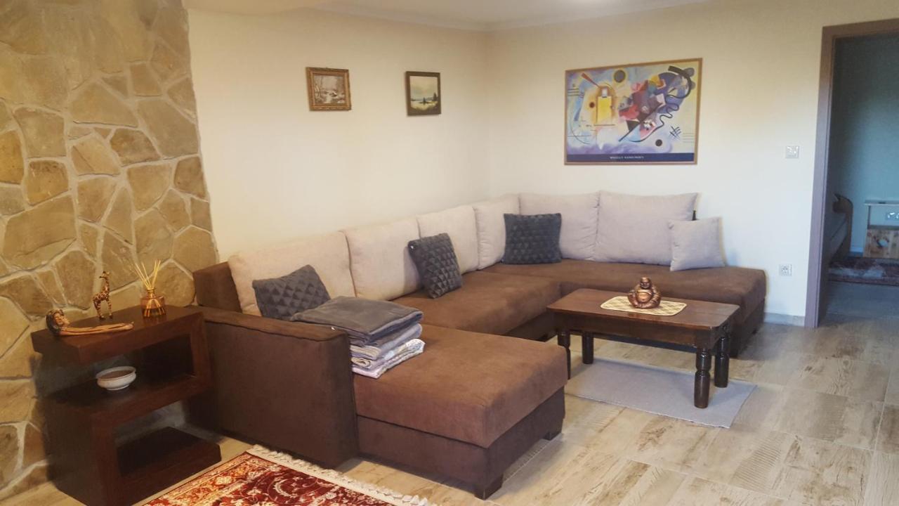 Gyoengyvirag Apartman Keszthely Exterior foto